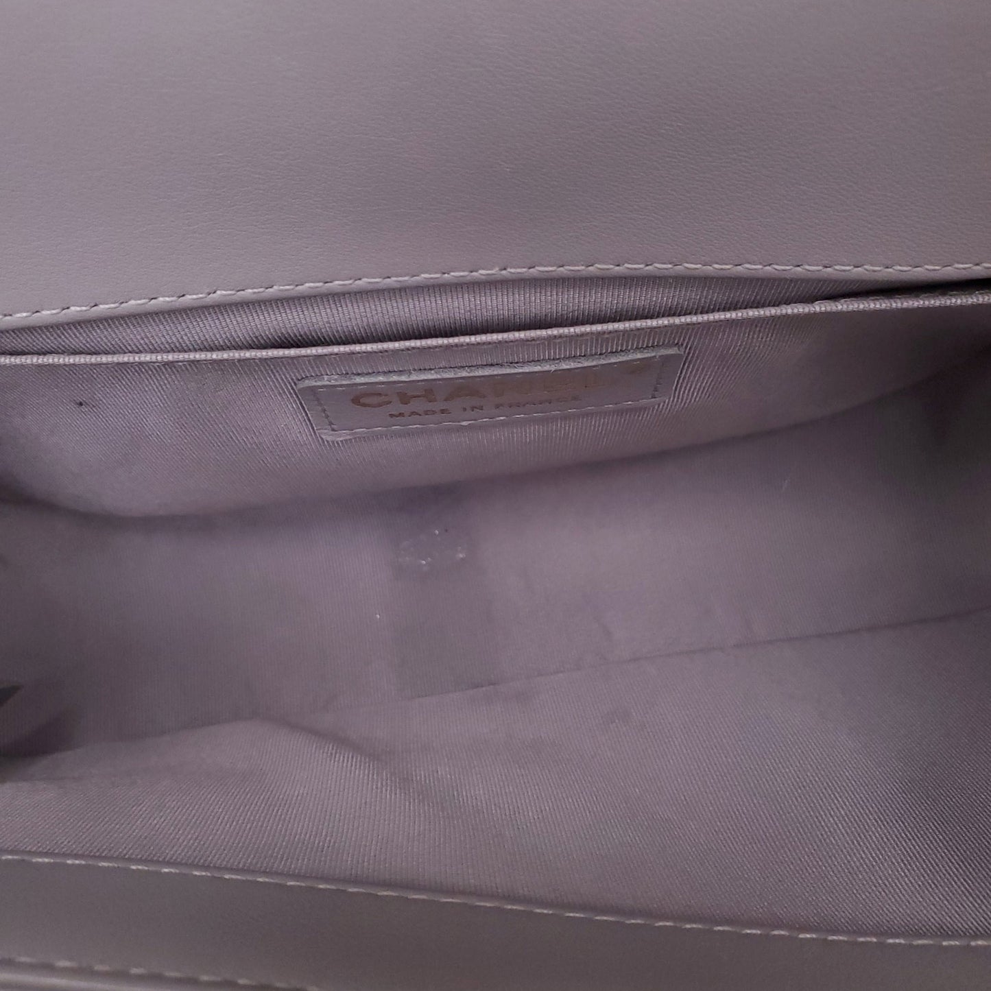 CHANEL GREY LEATHER CHEVRON BOY BAG