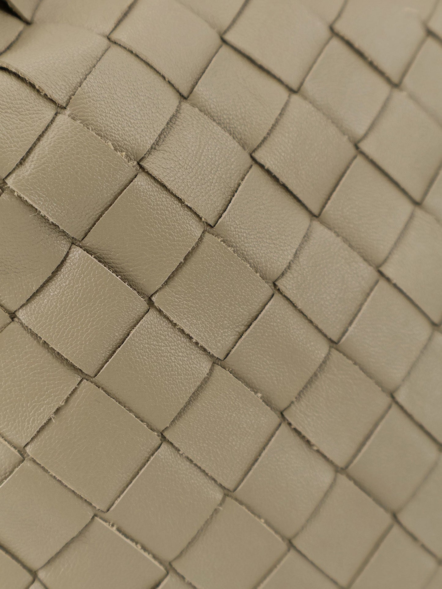 Bottega Veneta Women Mini Hop Leather Crossbody Bag With Intrecciato Pattern
