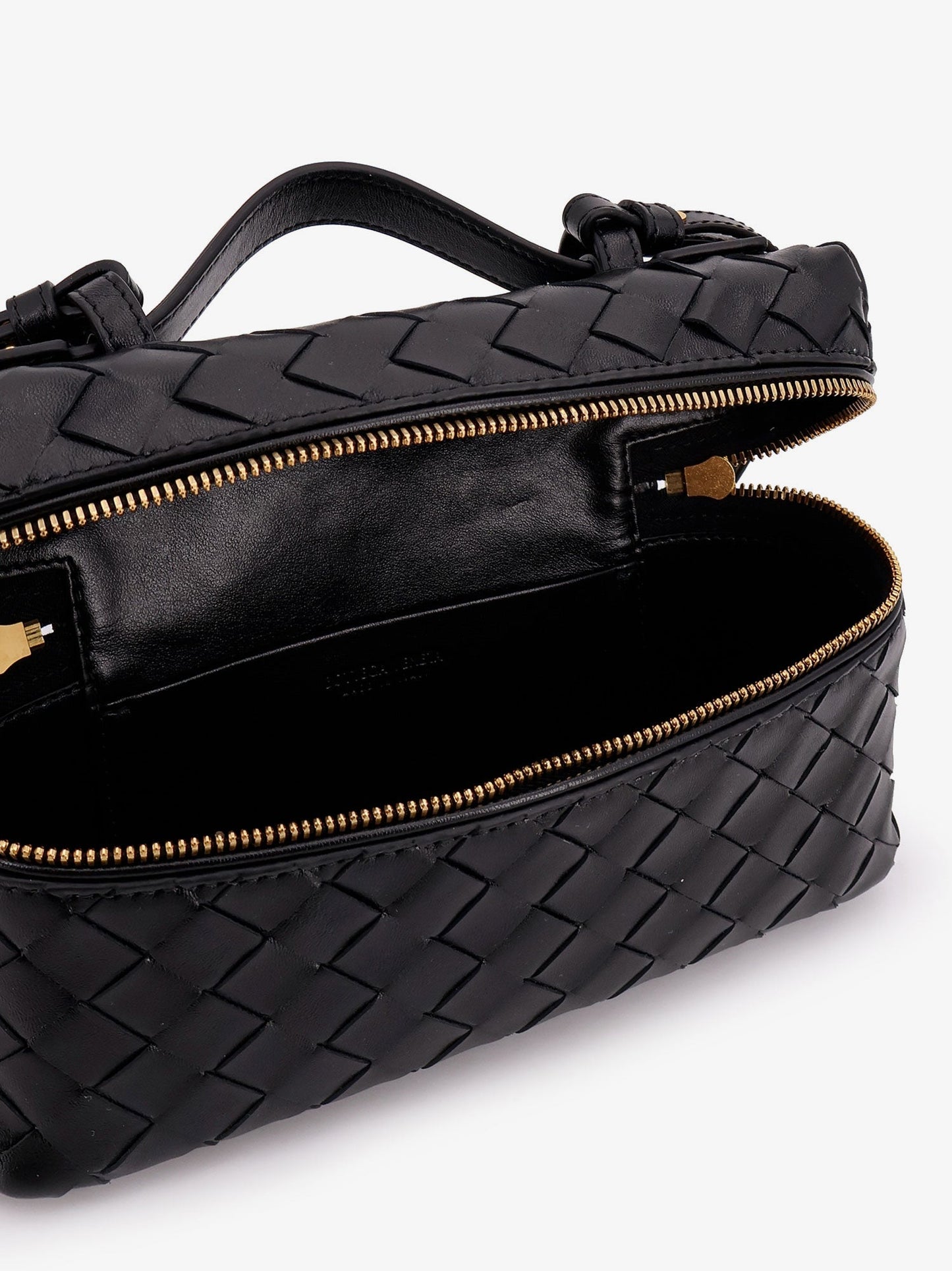 Bottega Veneta Women Bang Bang Intrecciato Leather Vanity Case