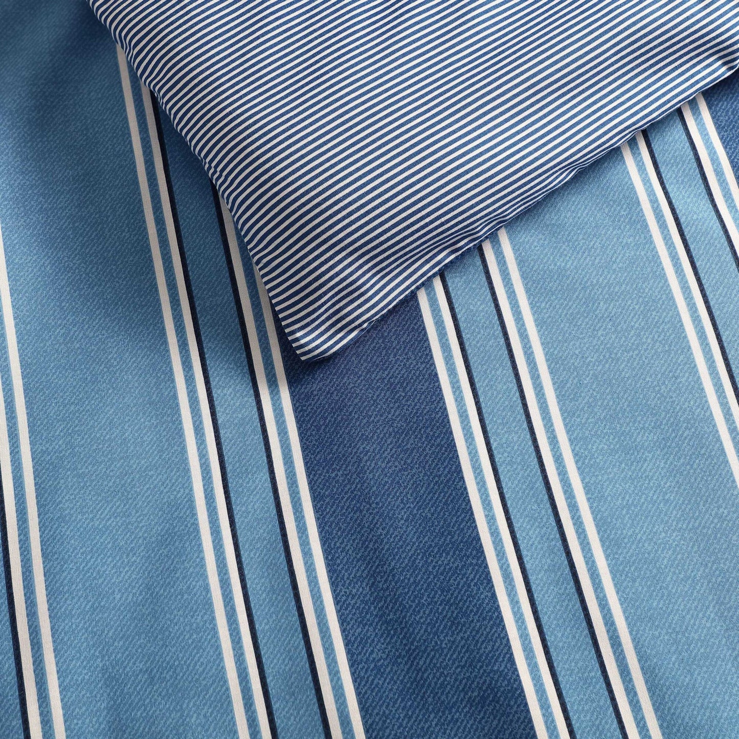 Nautica Gilpin Stripe Blue King Comforter Set