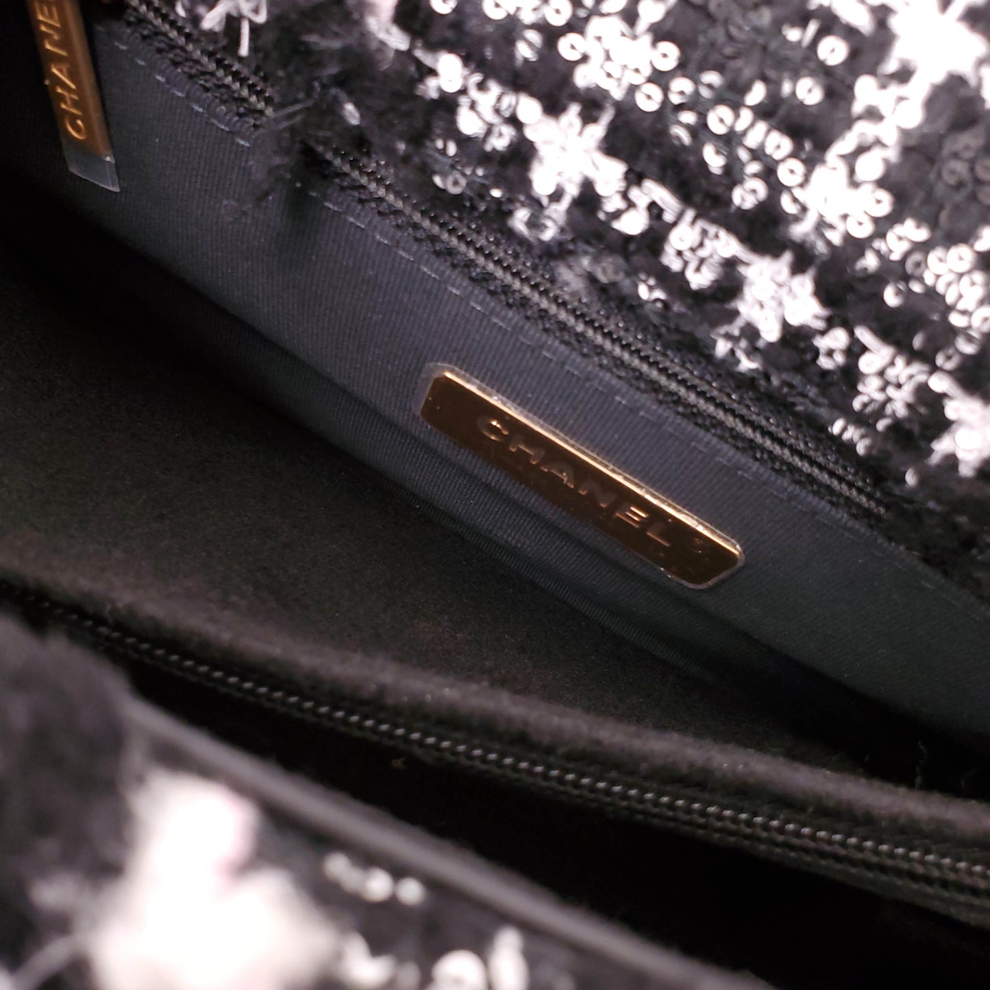 CHANEL 19 TWEED FLAP BAG