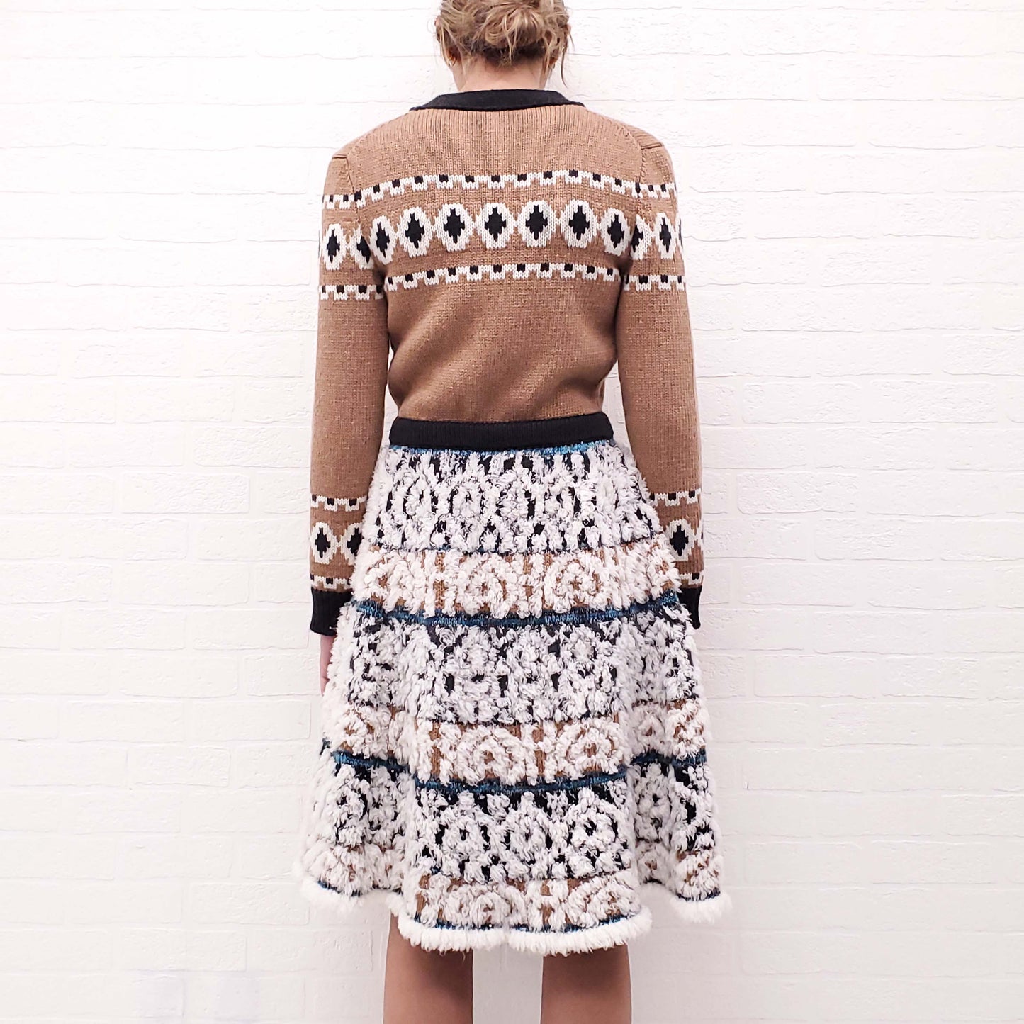 CHANEL RUNWAY CASHMERE BLEND KNIT DRESS WITH SEQUIN DETAIL - SIZE 36