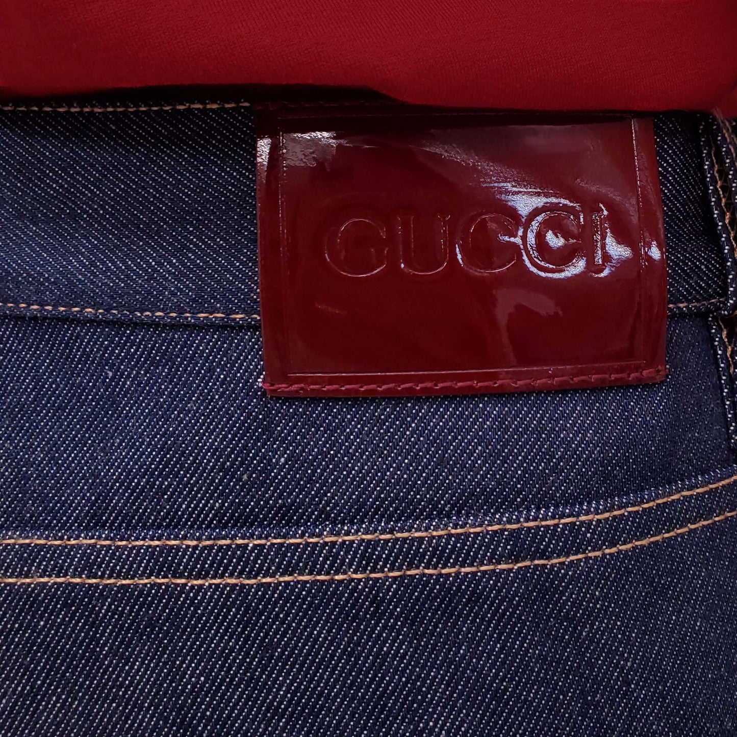 GUCCI DARK WASH DENIM SHORTS WITH LOGO - SIZE 28