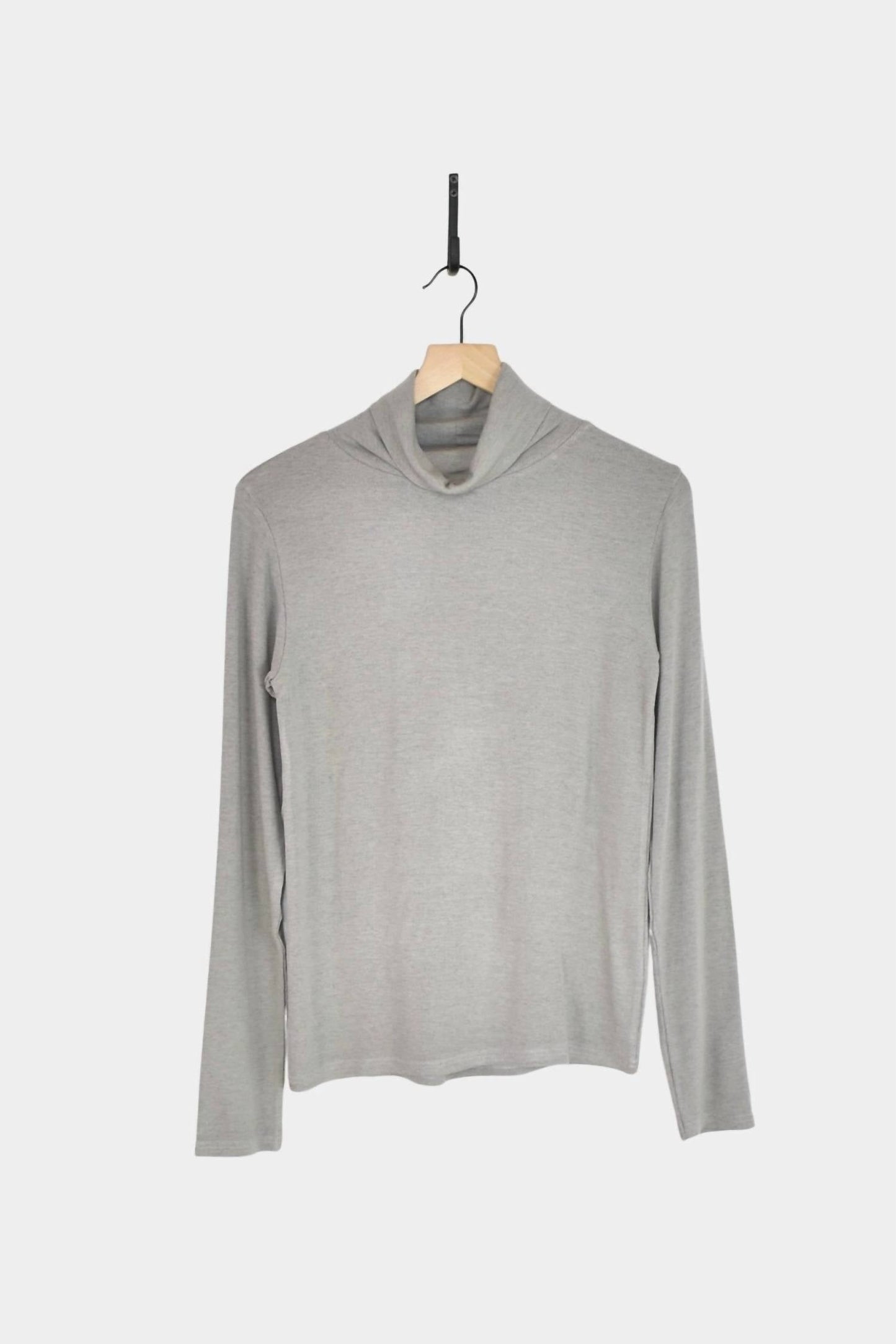 Women Rib Turtle Neck Top In Gray