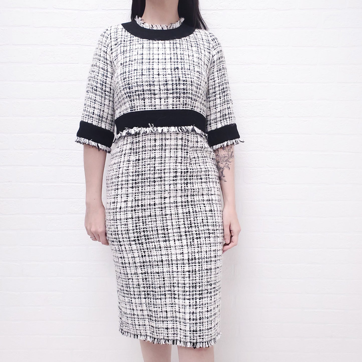 DOLCE & GABBANA BLACK/WHITE TWEED DRESS - SIZE 42