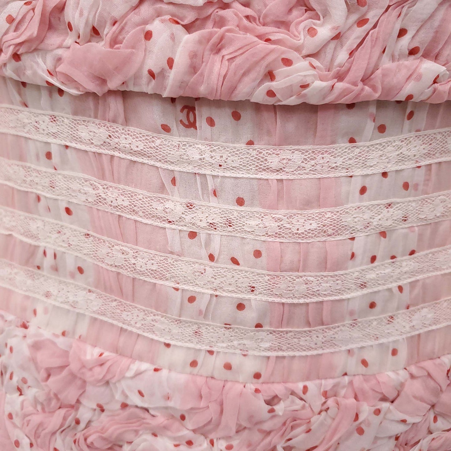 CHANEL S/S 2002 PINK POLKA DOT RUCHED PATTERNED DRESS WITH LACE AND LOGO DETAIL - SIZE 40
