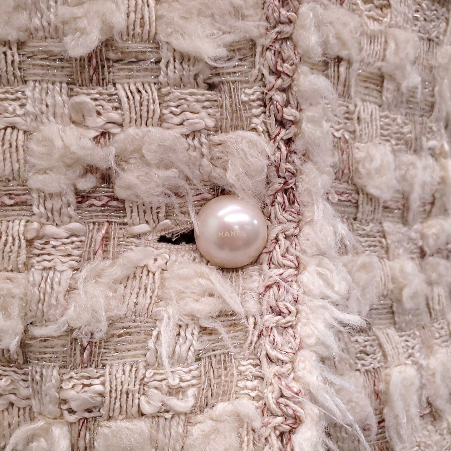 CHANEL F/W 2005 CREAM TWEED FRINGE JACKET WITH PEARL BUTTONS - SIZE 40