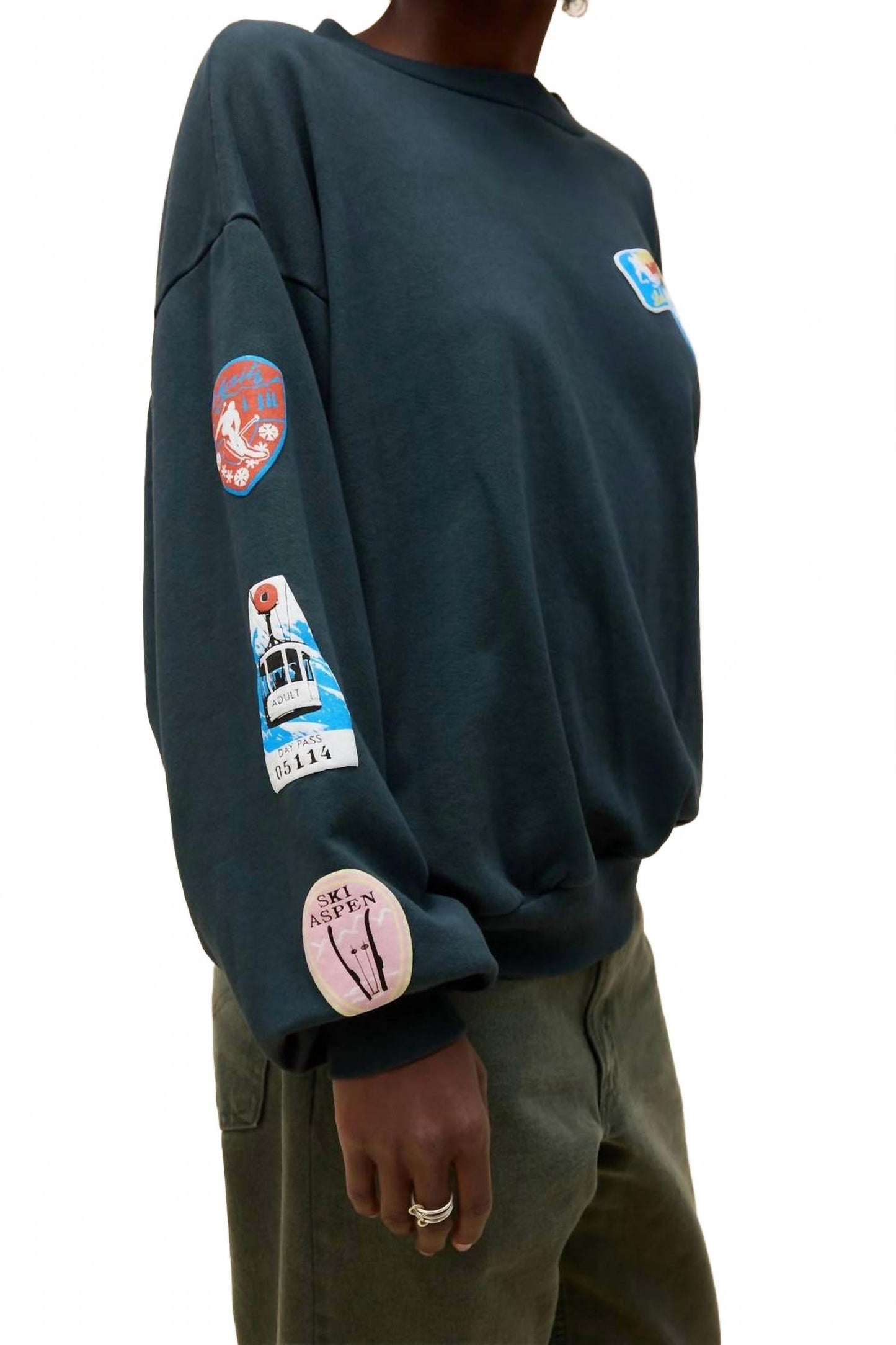 Ski Pass & Patch Oversized Sweatshirt In Green