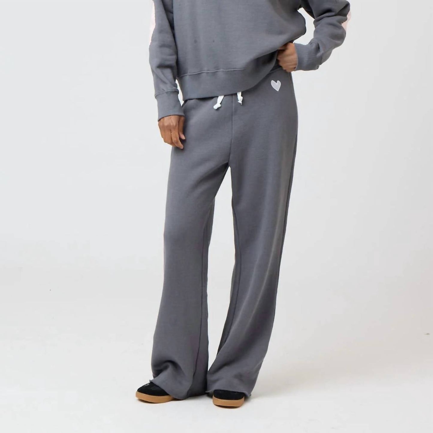 Women's Weekend Barb Sweatpants In Faded Carbon