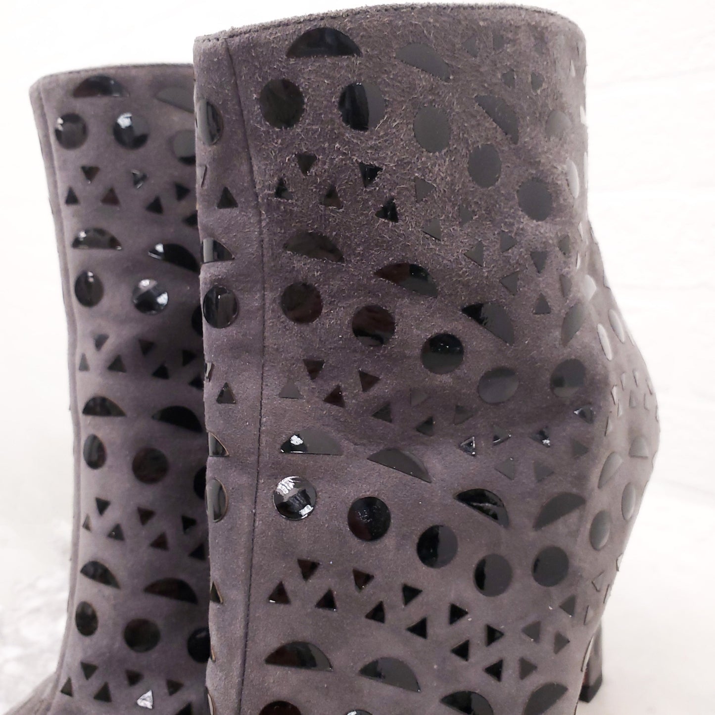 ALAÏA GREY CUT OUT SUEDE BOOTIES - SIZE 38