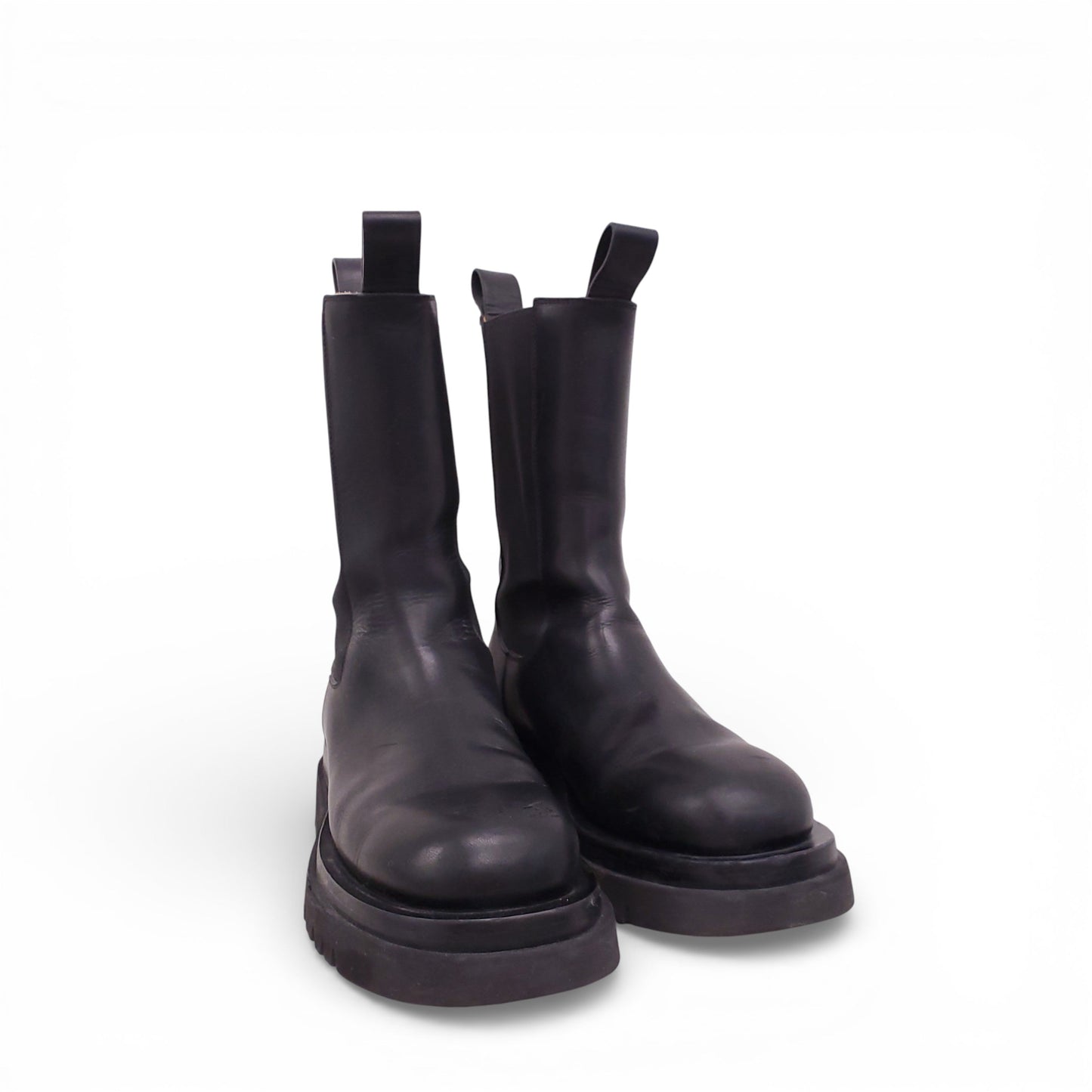 BOTTEGA VENETA BLACK LUG CHELSEA BOOTS - SIZE 39