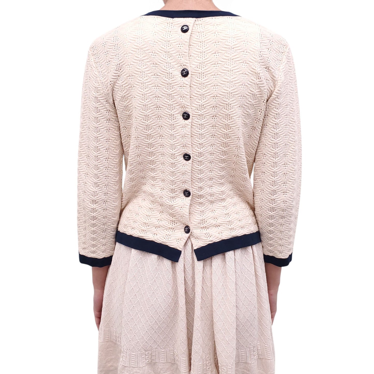 CHANEL CREAM AND NAVY 2-PIECE KNIT SKIRT SET - SIZE 36