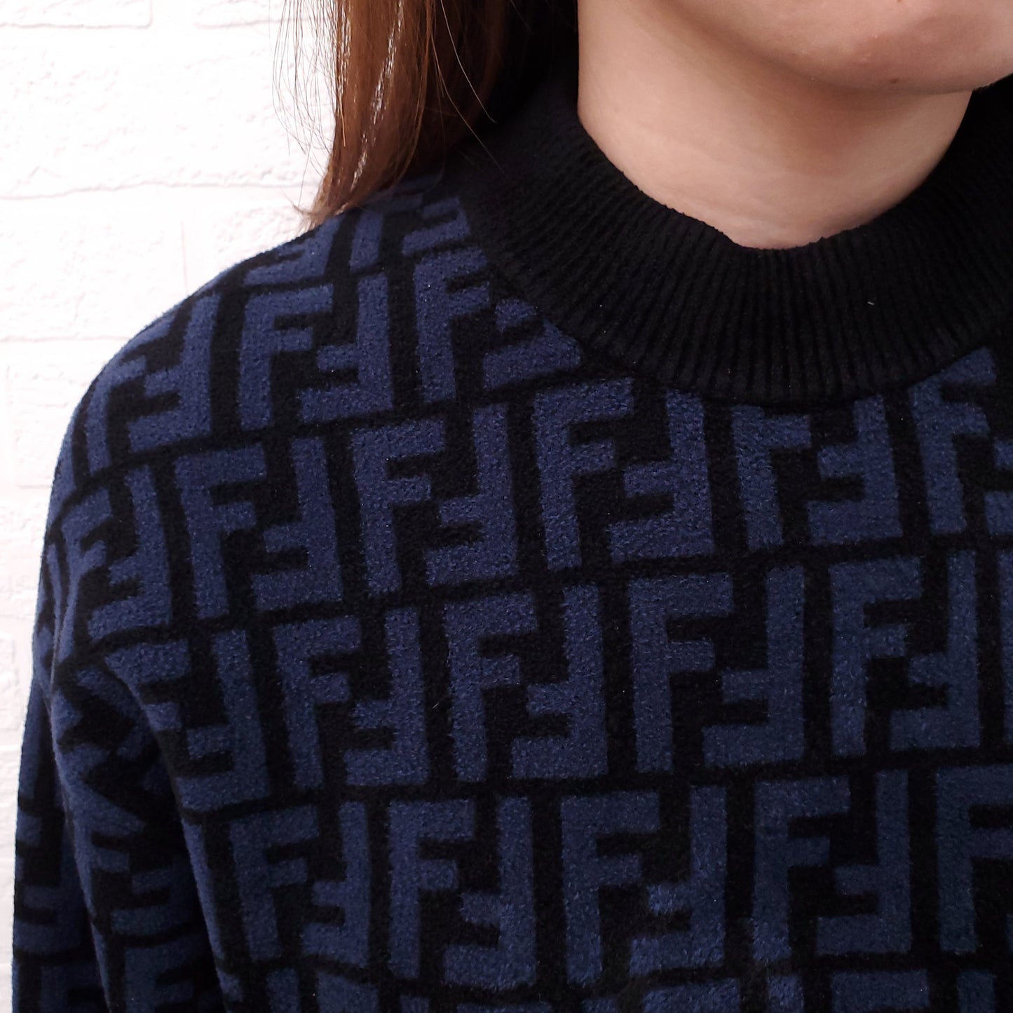 FENDI LOGO BLUE AND BLACK KNIT SWEATER - SIZE 38
