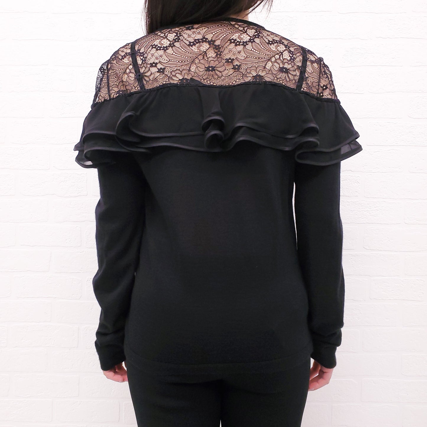 GIAMBATTISTA VALLI BLACK KNIT SWEATER WITH LACE AND RUFFLE DETAIL - SIZE 46