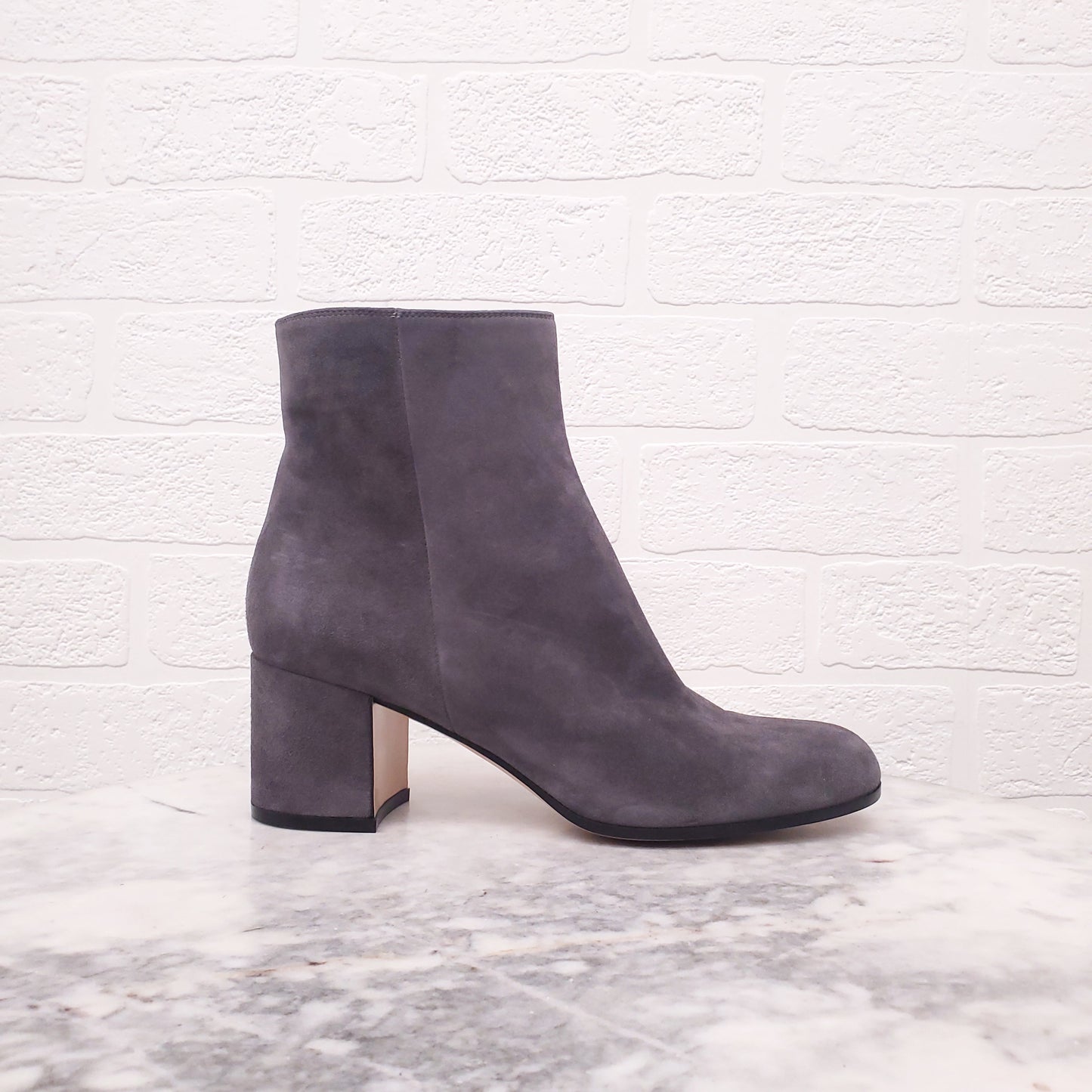 GIANVITO ROSSI GREY SUEDE BOOTIES - SIZE 39