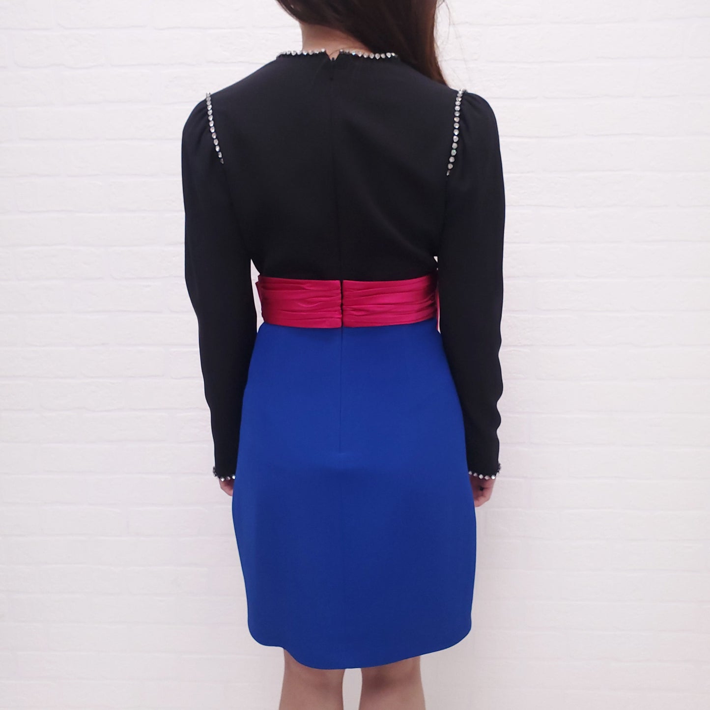 GUCCI BLACK AND BLUE DRESS WITH PINK BOW AND CRYSTAL DETAILS - SIZE 38