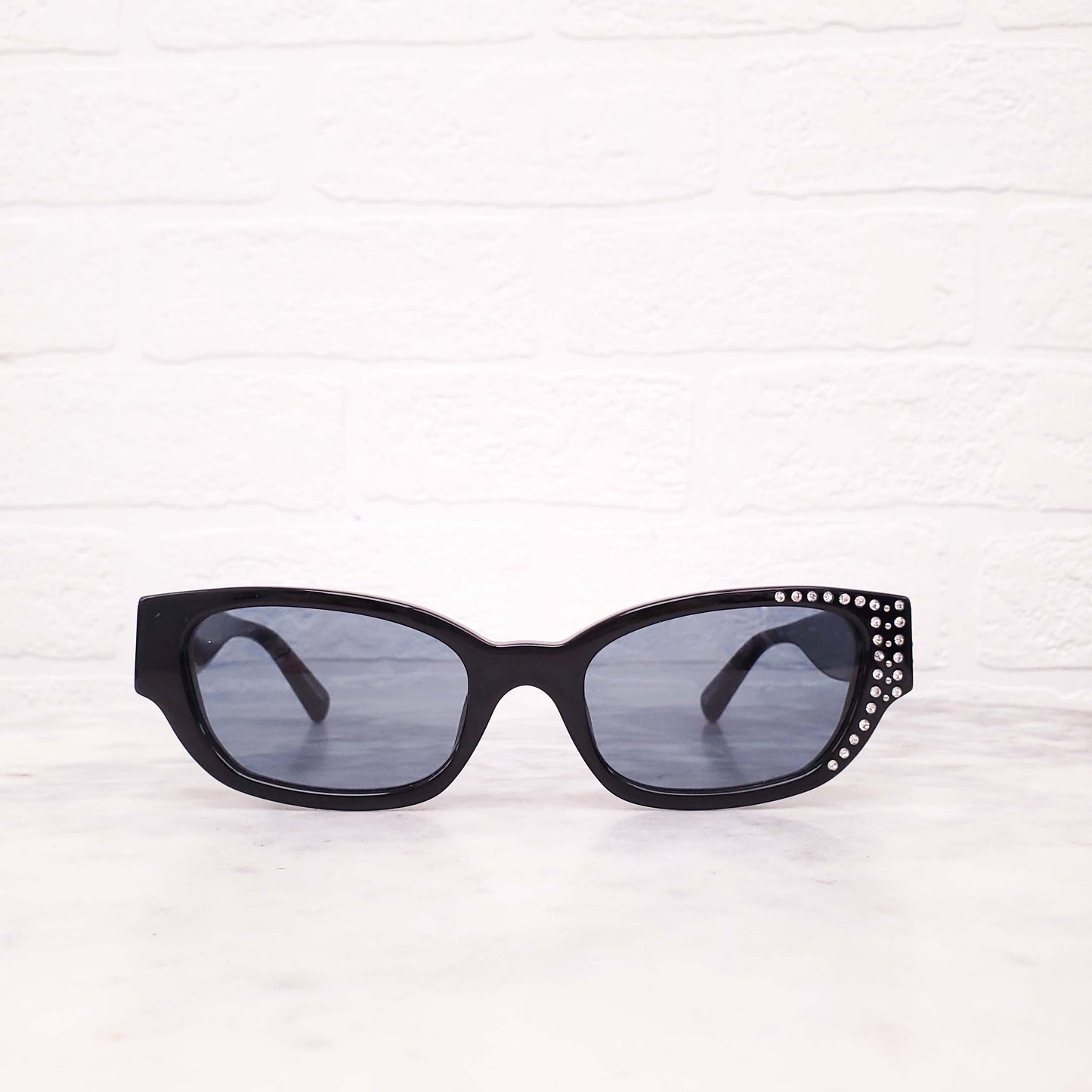 MAGDA BUTRYM BLACK SUNGLASSES WITH CRYSTALS