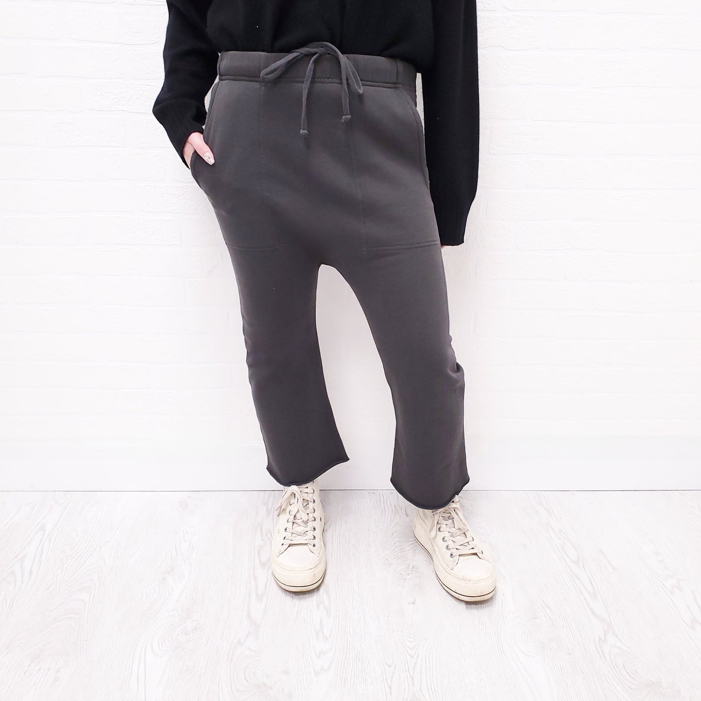 NILI LOTAN GREY HAREM SWEATPANTS - SIZE XS
