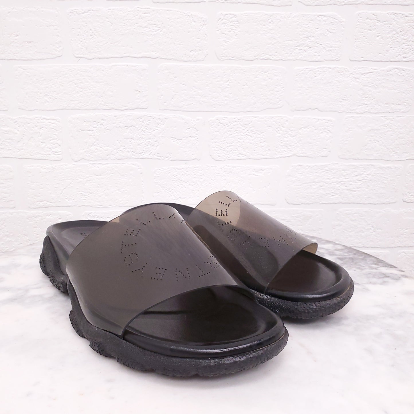 STELLA MCCARTNEY BLACK LOGO POOL SLIDES - SIZE 43