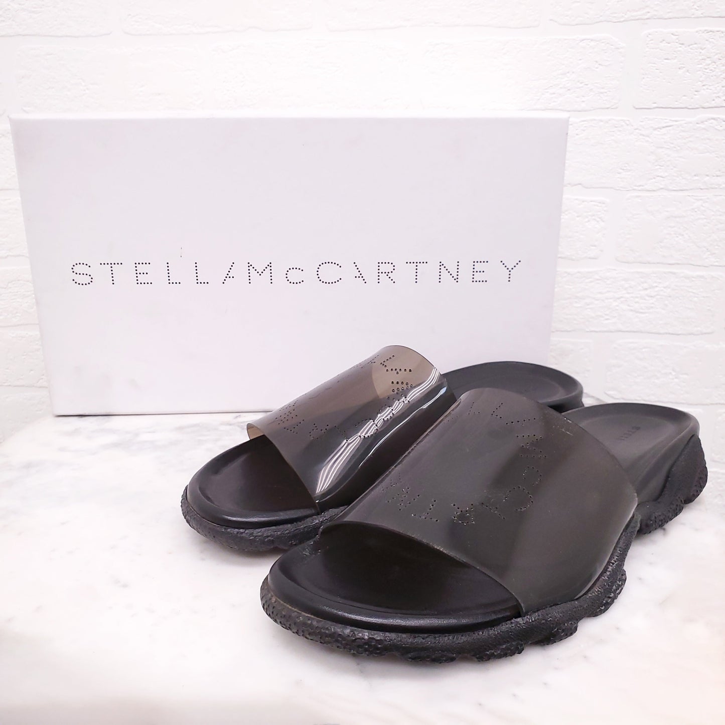 STELLA MCCARTNEY BLACK LOGO POOL SLIDES - SIZE 43