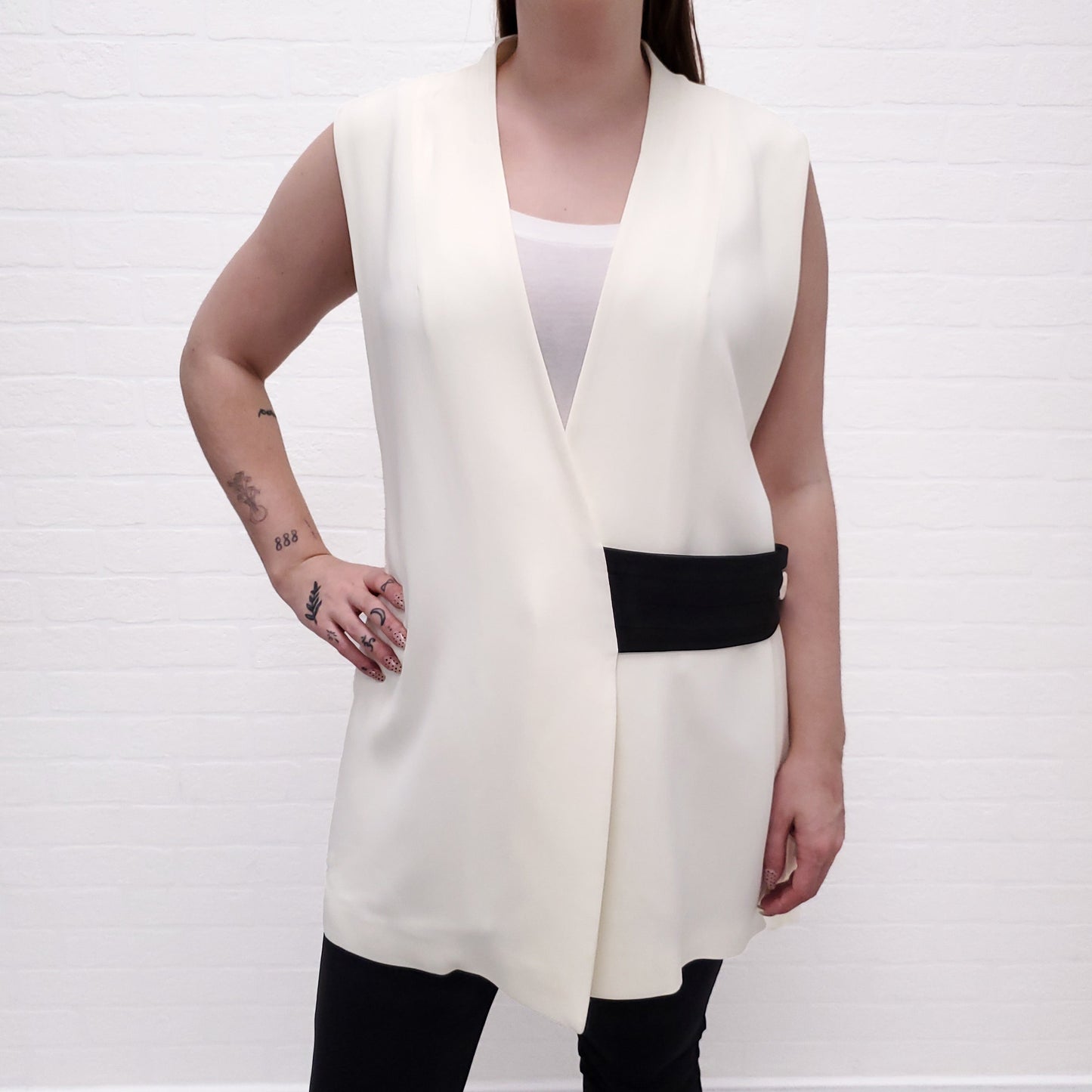 VICTORIA BECKHAM CREAM VEST - SIZE 10