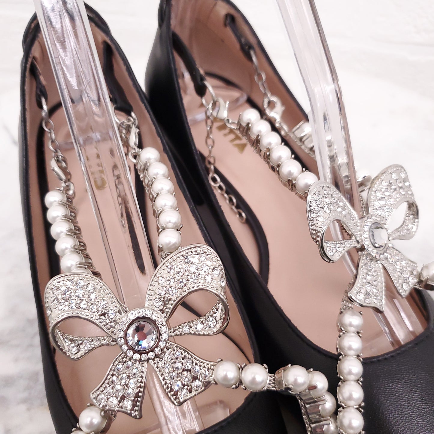 VIVETTA PEARLS MARY JANE PUMP - SIZE 36.5