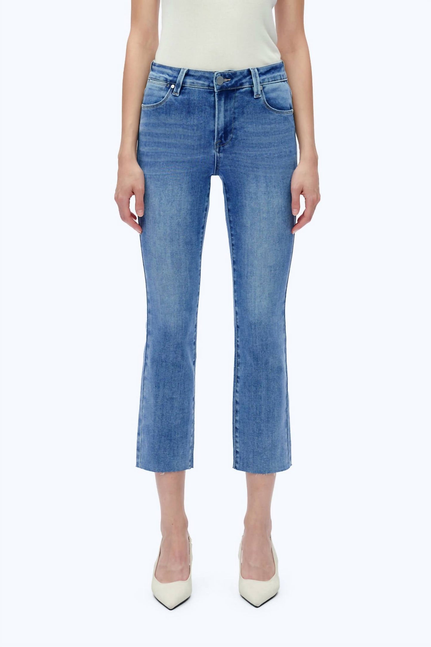 Mid Rise Straight Raw Edge Jeans In Medium Blue